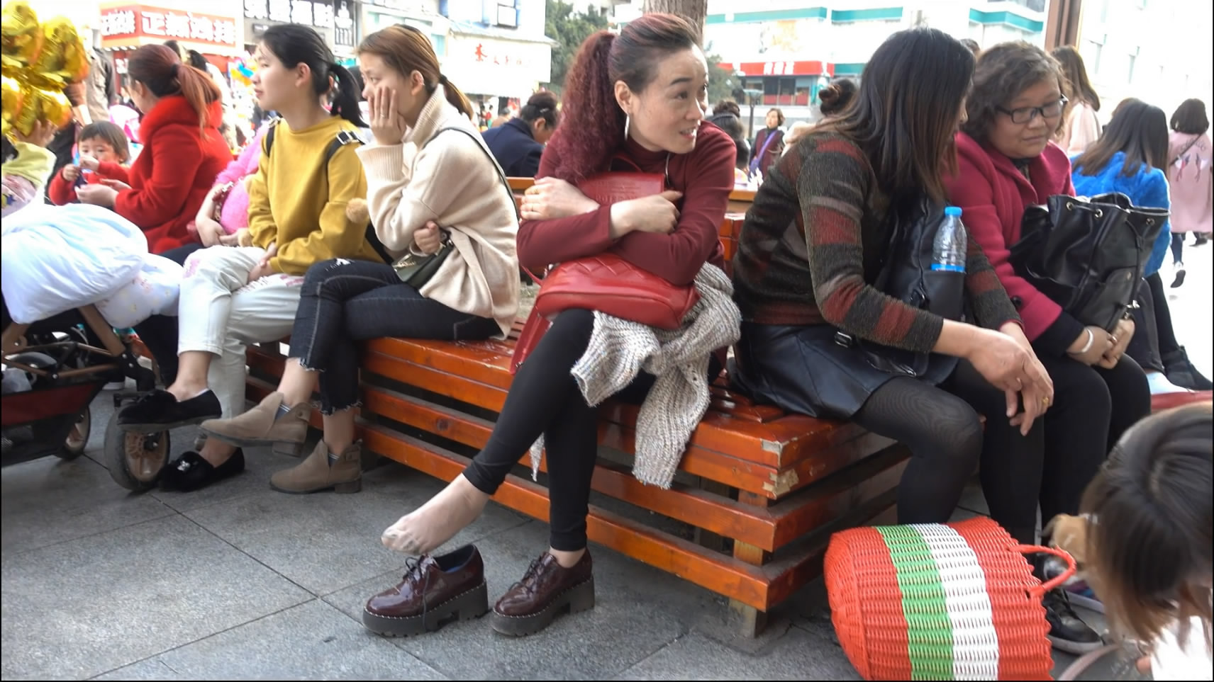 streetsnapnylon[00 00 34][20181205 213552 7]
